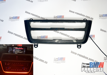 Накладка с подсветкой центральной консоли КАРБОН для BMW F30, F31, F32, F35, F80 (Оранжевый и синий цвета) 322-38 фото