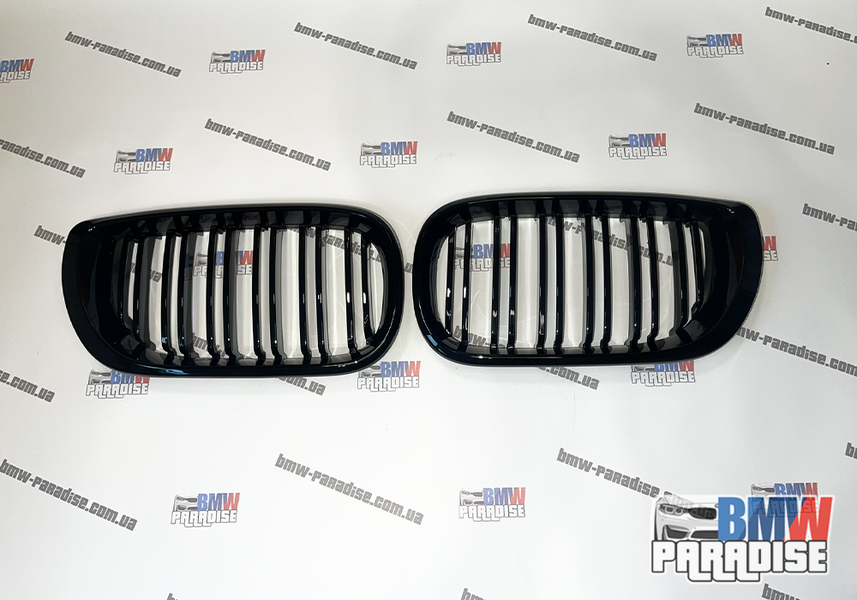 Двойная решетка радиатора "гриль" для BMW E46 2002-2005 седан Черный глянец 322-16 фото