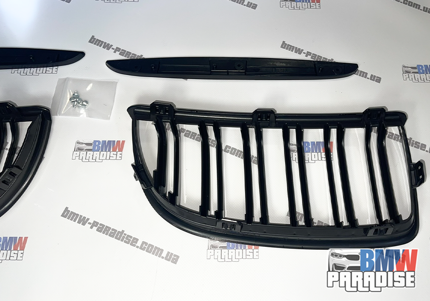 Подвійна решітка радіатора "гриль" BMW E90 E91 2005-2008 (дорест) стилі М. Чорний глянець 322-26 фото