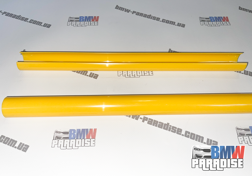 Жовті накладки на розпірку в решітку радіатору F20, F21, F22, F23, F30, F31, F32, F33, F34, F36, F44, F45, F46, G30, G38, G32, G11, G12, F25, G01, F26, G02, G05 322-131 фото